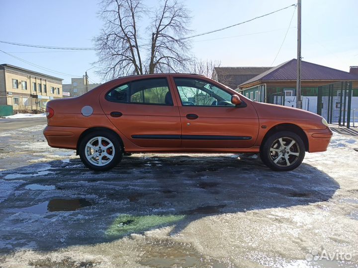 Renault Megane 1.6 МТ, 2001, 180 000 км