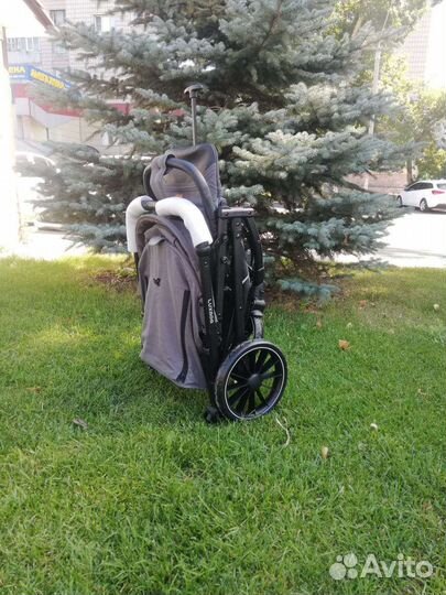 Новая коляска с перекидной ручкой Luxmom H2