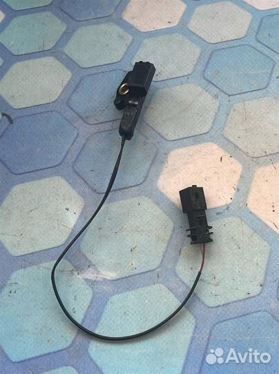 Датчик числа оборотов 0501210474