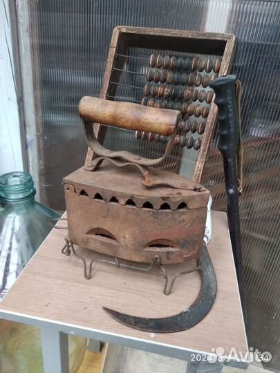 Утюг с подставкой, антиквариат