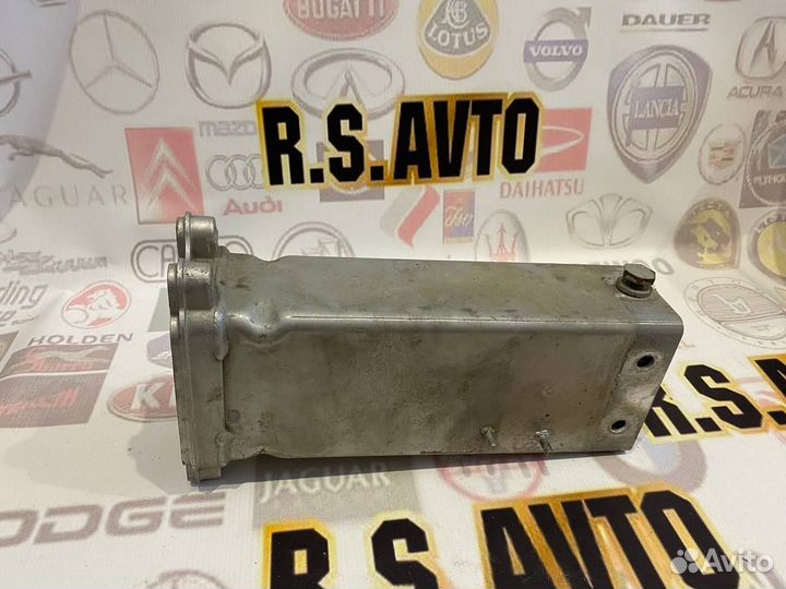 Кронштейн левый усилителя бампера лонжерон Audi A8