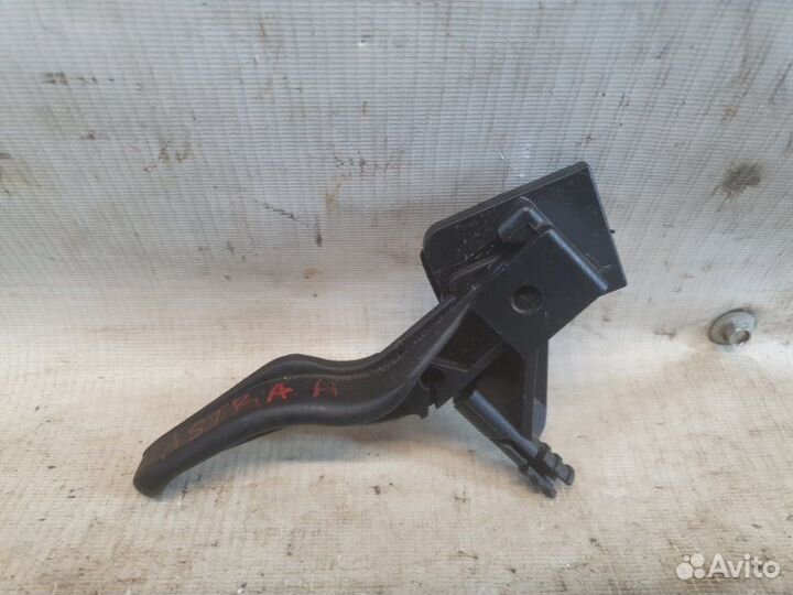 Ручка салона Opel Astra H Z14XEP 2008