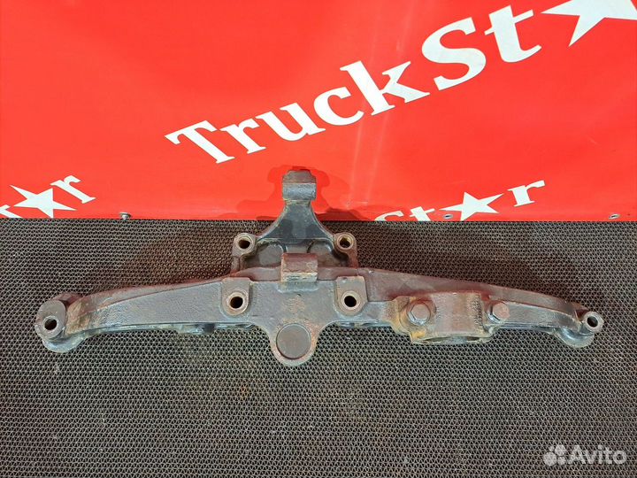 Кронштейн пневморессоры левый