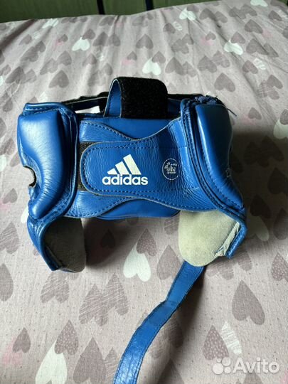 Боксерский шлем adidas aiba