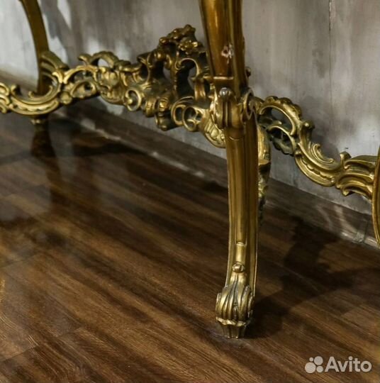 Старинная резная консоль С зеркалом