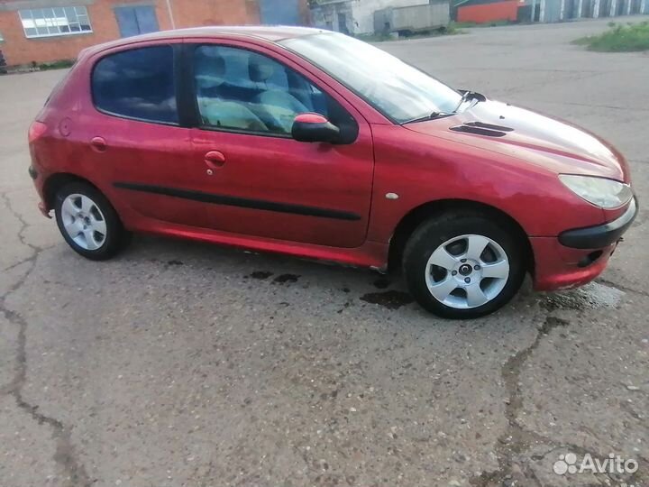 Peugeot 206 1.4 AT, 2004, 160 000 км