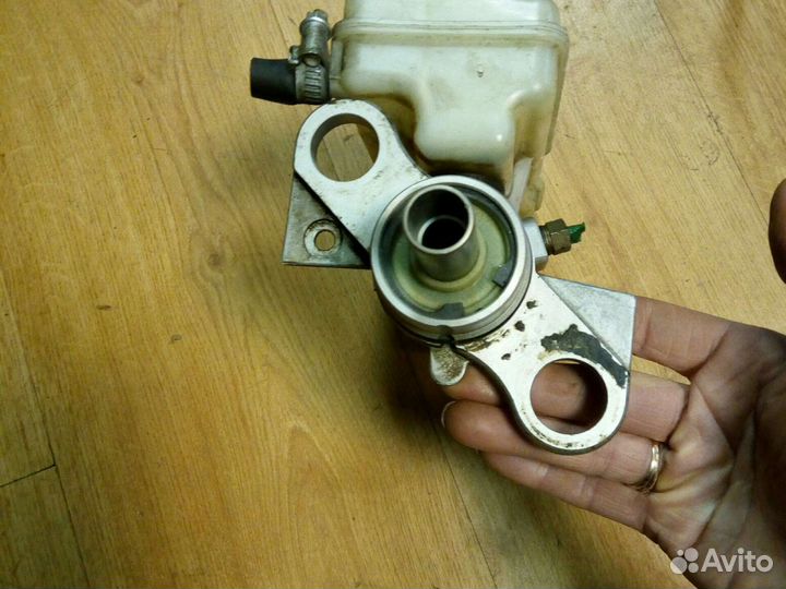 Главный тормозной цилиндр Рено Сценик 2 1.6 МКПП