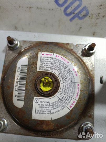 Подушка безопасности (airbag) правая Mazda 3 Bk