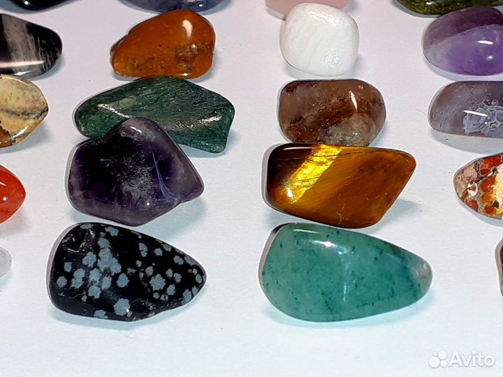 Коллекция натуральных камней минералов