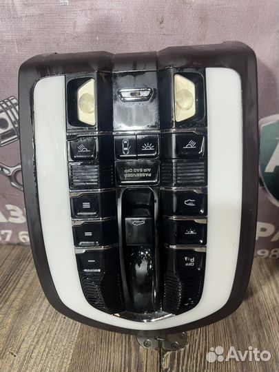 Porsche cayenne 958 плафон освещения