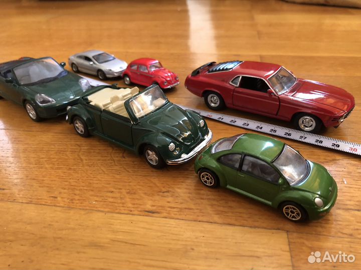 Коллекционные машинки Maisto Welly