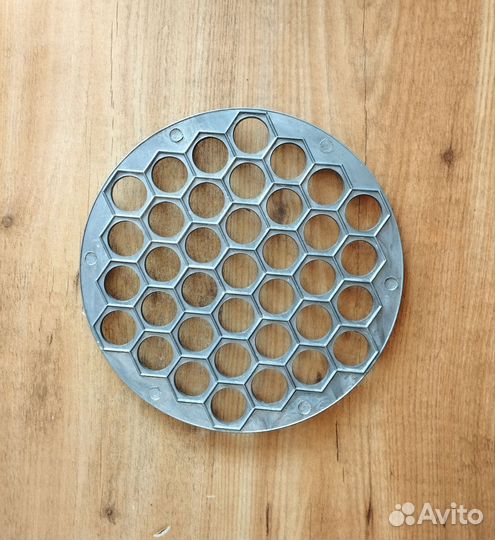 Пельменница круглая металлическая