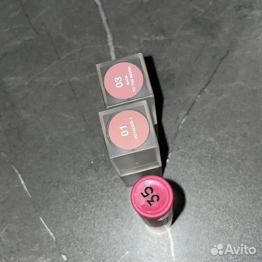 Лот косметики, тени, помады