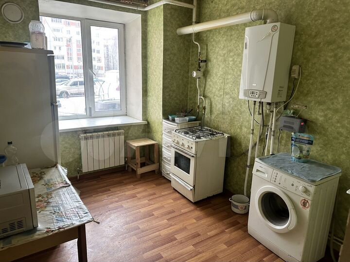 1-к. квартира, 38 м², 1/10 эт.