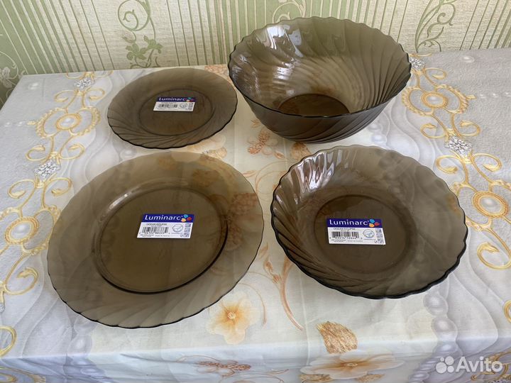 Салатник,тарелки