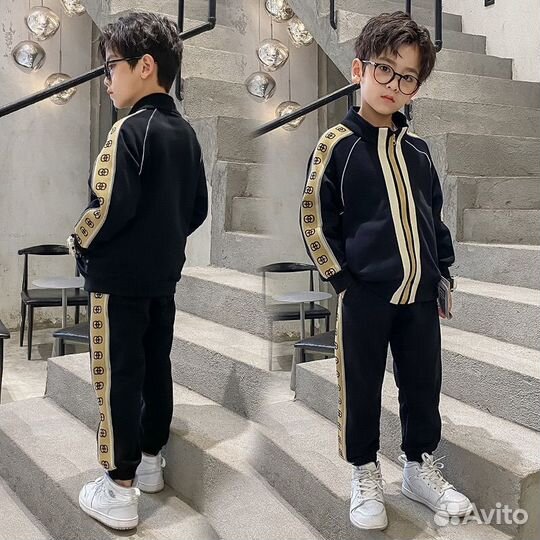 Спортивный костюм