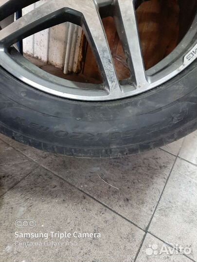Pirelli P Zero 275/50 R20