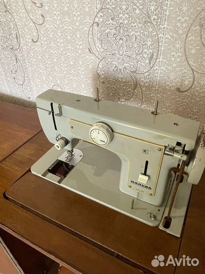 Швейная машина Мальва