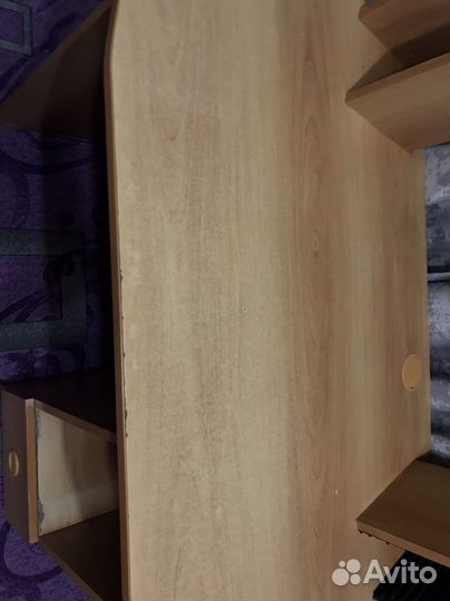 Компьютерный стол