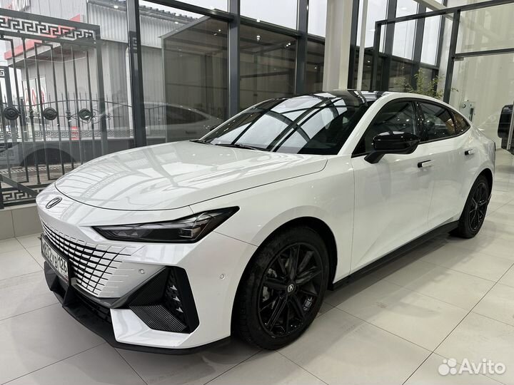Changan UNI-V 1.5 AMT, 2024, 18 347 км