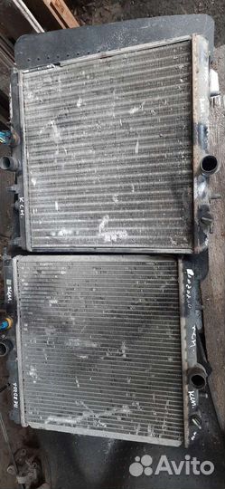 Радиатор двигателя Пежо 206
