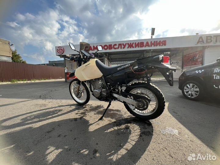 Suzuki dr650se 2019г 9000 км