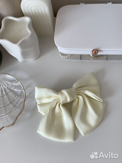 Атласный бант на заколке hand made