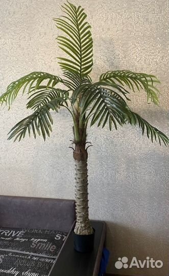Пальма искусственная декоративная
