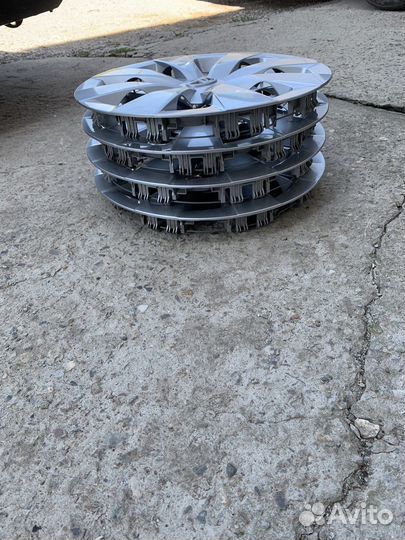 Колпаки r15 toyota оригинал