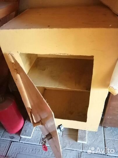 Железный сейф