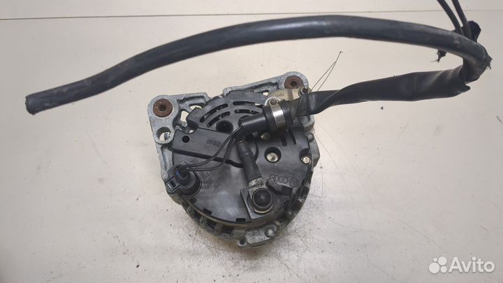 Генератор Volkswagen Bora, 2001