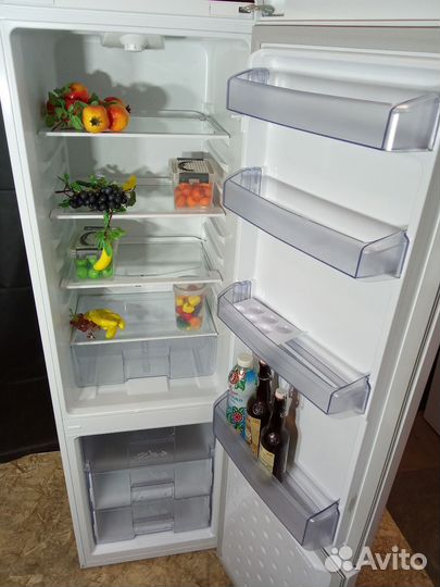 Холодильник Beko новый к.гарантия