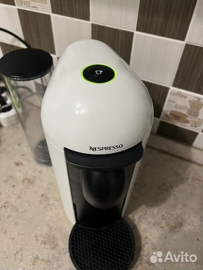 Кофемашина капсульная Nespresso Vertuo