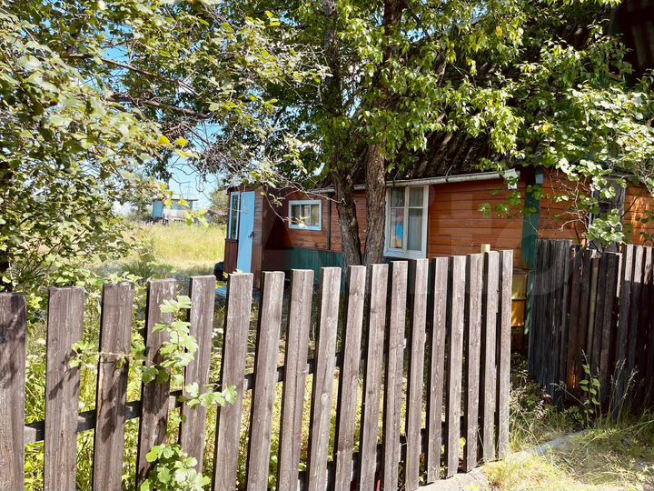 Дача 25 м² на участке 6 сот.