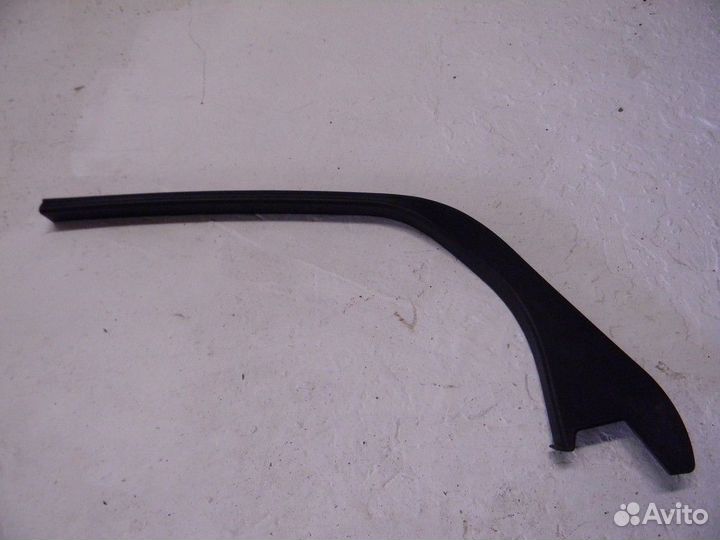 Накладка (кузов внутри) Focus III 2011