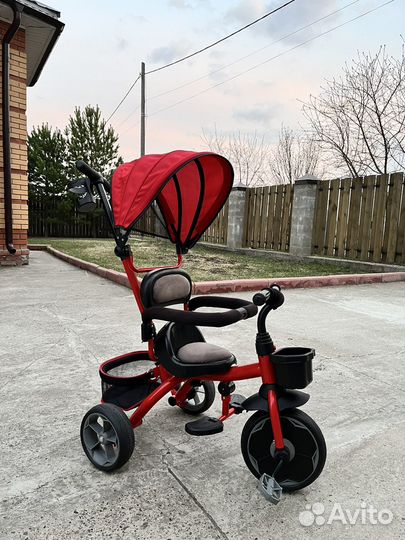 Трехколесный велосипед