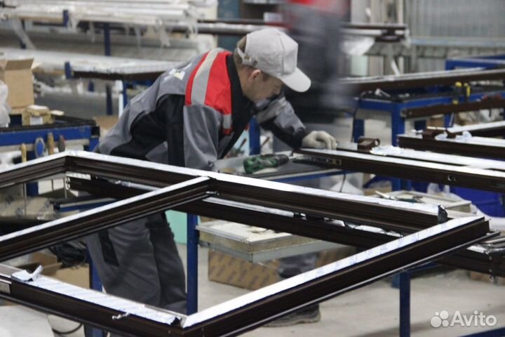 Сборщик алюминиевых конструкций