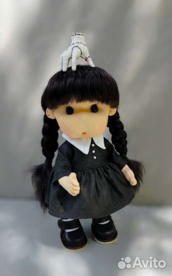 Кукла в стиле Уэнсдей Аддамс