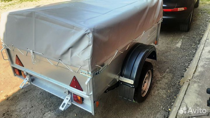 Прицеп на легковой автомобиль