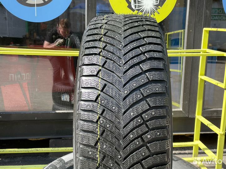 Michelin X-Ice North 4 275/50 R20 113T