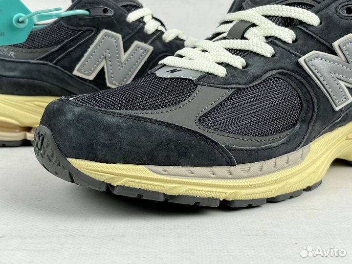 Кроссовки New balance 2002r dark grey black