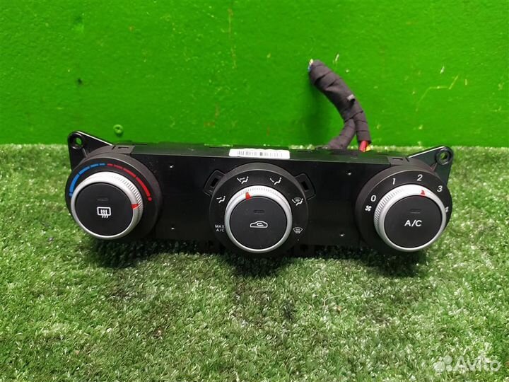 Панель управления отопителя KIA ceed (ED) 2010