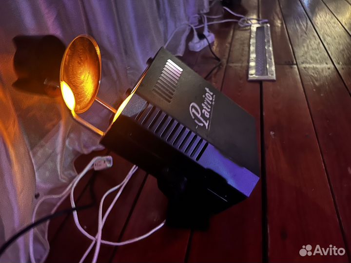 Световой проектор Patriot 2 штуки (светомузыка)