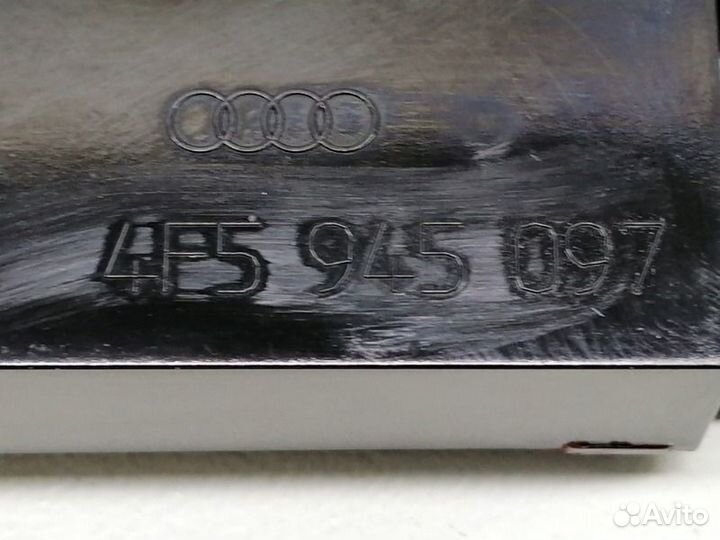 Фонарь задний (стоп сигнал) задний Audi A6 C6 3.2