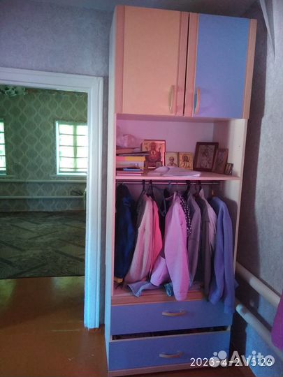 Детская стенка:кровать-чердак,шкаф,ступеньки-ящики