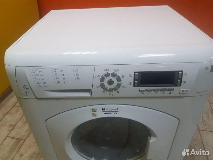 Стиральная машина бу Hotpoint - Ariston