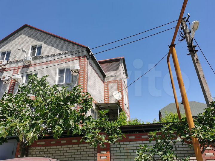 Дом 270 м² на участке 3 сот.