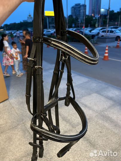 Уздечка для лошади (оголовье)