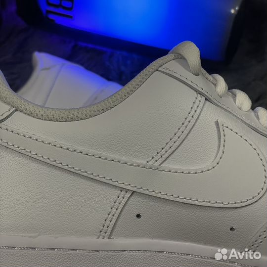 Nike Air Force 1