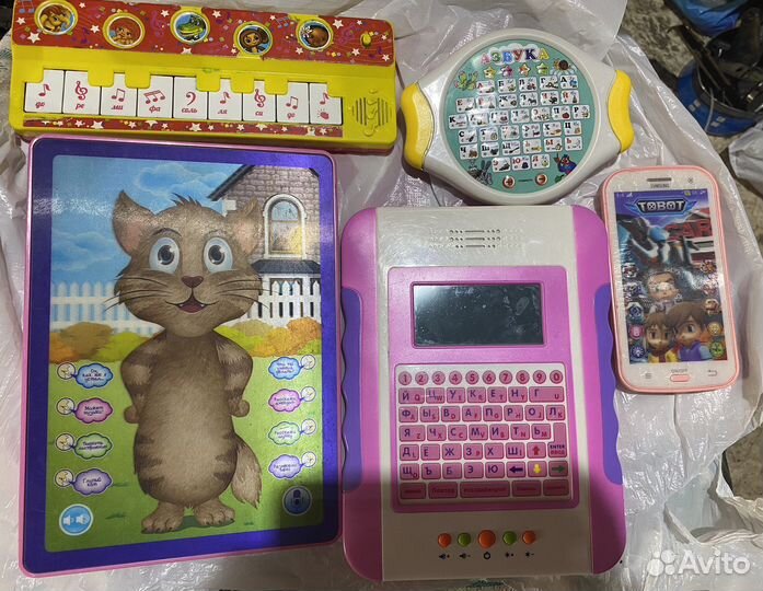 Планшет говорящий кот и изучение букв